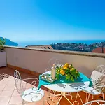 Estate4home - De Pando Panoramic 1096 Guest house Scala