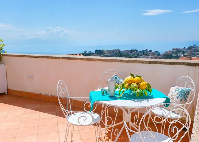 De Pando Panoramic 1096 3* スカラ